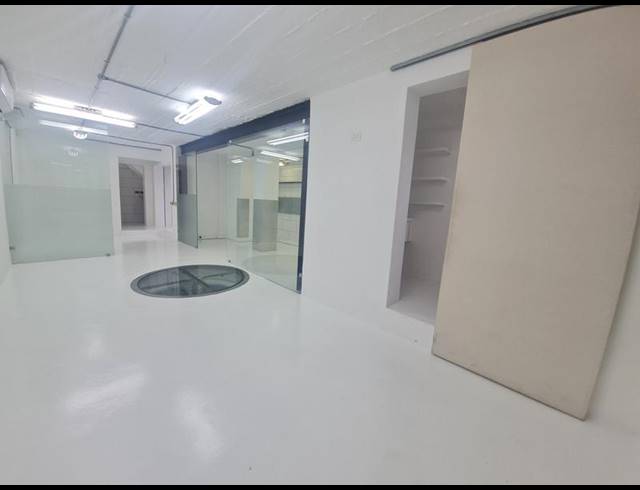 BUSINESS PROPERTY TO RENT IN AUDAS ESTATE